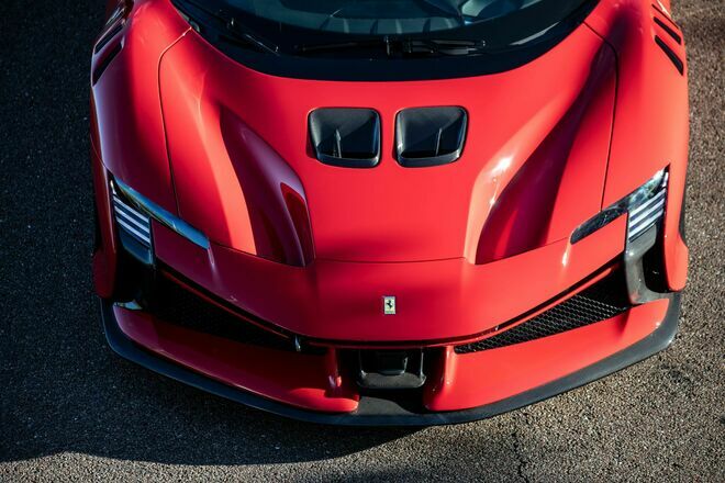 La Ferrari SF90 XX Stradale è Un Missile Sulla Pista Di Fiorano