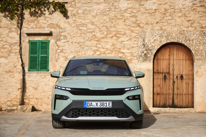 Skoda Elroq il nuovo suv compatto elettrico