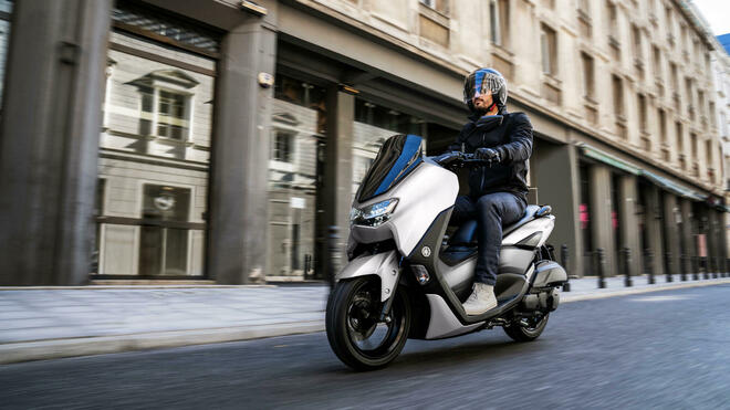 Yamaha NMax 125, lo scooter pronto per autostrade e tangenziali