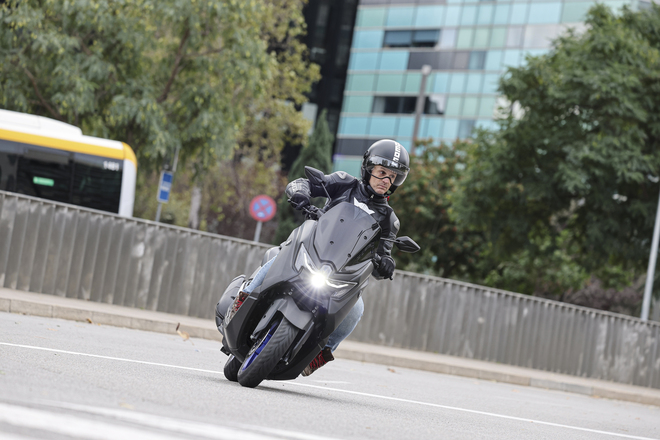 Yamaha NMax 125, lo scooter pronto per autostrade e tangenziali