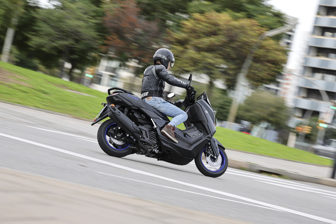 Yamaha NMax 125, lo scooter pronto per autostrade e tangenziali