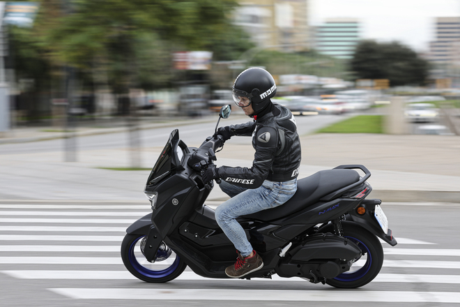 Yamaha NMax 125, lo scooter pronto per autostrade e tangenziali
