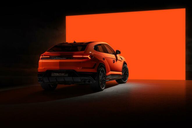 Lamborghini Urus SE, l'ibrida plug-in da 800 cv