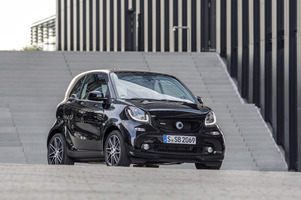 Nuova Smart Fortwo versione Nightrunner - Rubriche Motori