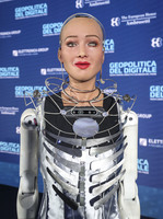 L'androide intelligente Sophia arriva a Roma: ecco la nostra intervista al  robot