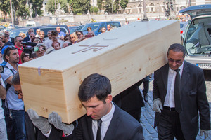 funeral fendi - tutta, ma proprio tutta roma per salutare carla magna -  Cafonal