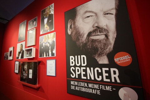 Bud Spencer, una mostra multimediale a lui dedicata nella Sala Dorica di  Palazzo Reale a Napoli - Cronache della Campania