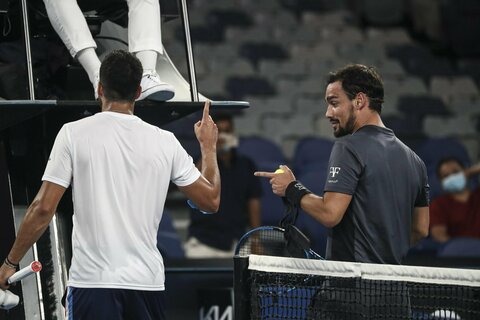 Australian Open Fognini vince il derby e litiga con Caruso. Al