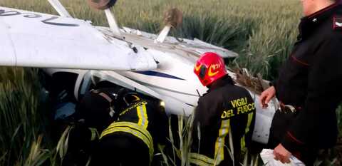 Ultraleggeri precipitano vicino Roma feriti piloti dell