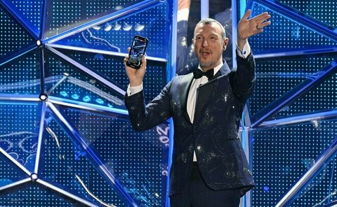 Sanremo 2023. L'Articolo (31) cambia e si celebra in un amarcord 883 -  Notizie - SENTIREASCOLTARE