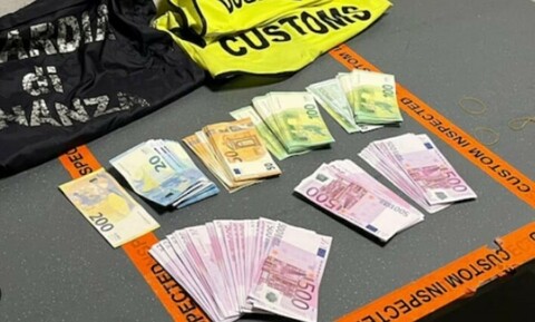 Parte dall'aeroporto di Fiumicino con 12400 euro in banconote false