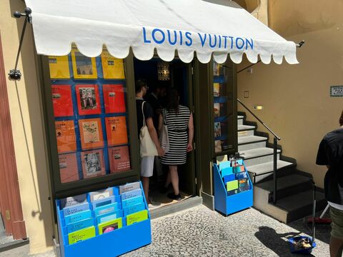 Louis Vuitton: a Capri un 'edicola per il progetto librairie