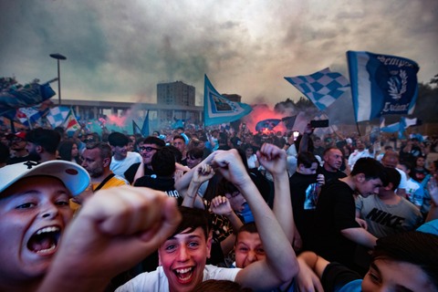 Festa scudetto Napoli Scampia in piazza nel ricordo di Ciro