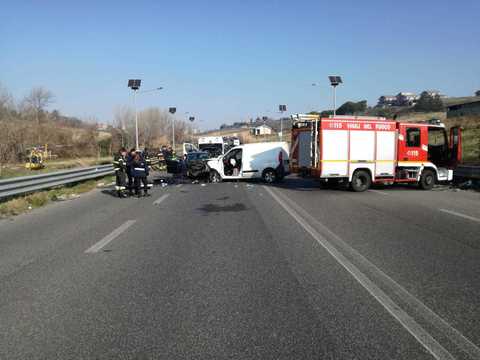 Monteverde, incidente in via Silvestri: due feriti gravi