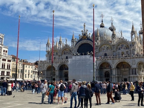 Venezia, turisti solo con prenotazione: la svolta per dire basta alla ressa