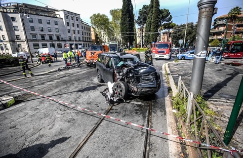 Ciro Immobile e l incidente a Roma l autista del tram ai colleghi