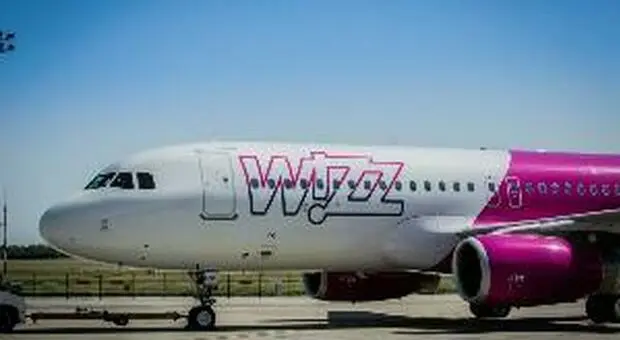 wizz air cambia le regole per il bagaglio a mano 
