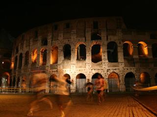 fantasmi runners in fuga dal Colosseo
