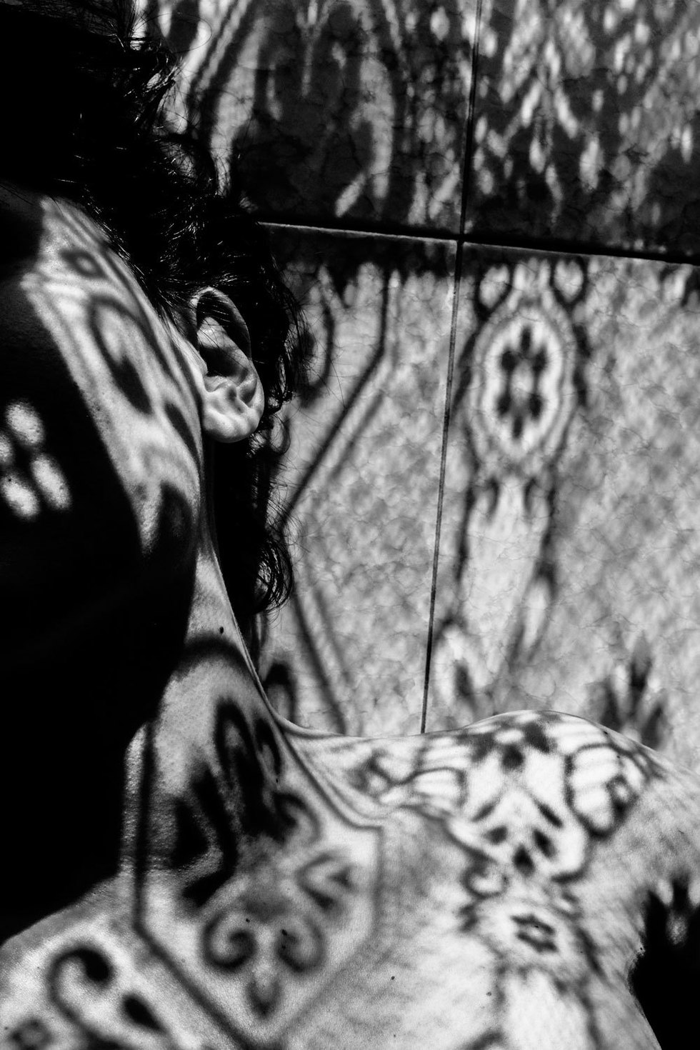 Luce fuori, ombre dentro
