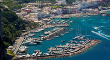 In Campania scoppia la seconda “guerra del charter”. Parco Marino e sbarchi a Capri al centro del contendere
