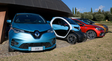 Renault spinge sul piano E-TECH. Ricerca Ipsos per la Casa francese: gli italiani favorevoli all’elettrico