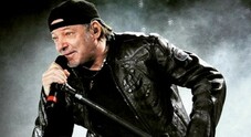 Vasco Rossi infiamma Milano, 80mila al «mega party» dell'Ippodromo Snai