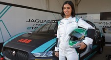 Reema Juffali prima donna pilota in Arabia Saudita. Auto erano off-limits al sesso femminile fino a giugno 2018