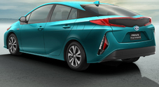 Uno per 100, Toyota lancia la plug-in della Prius, l’ibrida che fa 100 km con un litro
