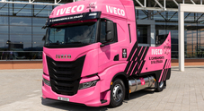 Iveco fornitore ufficiale prossima edizione Giro d'Italia. Presenti camion S-Way Natural Gas, furgoni Daily e bus E-Way