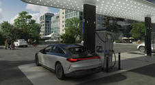 Mercedes, arrivano in autunno le stazioni di ricarica. I primi Charging Hub saranno installati in Usa, Cina e Germania