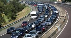 Esodo da bollino nero, traffico intenso e caldo sulle strade per la fuga di Ferragosto