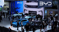 Byd lancia software e-car con IA DeepSeek e guida autonoma. God's Eye installato su 21 modelli a nuova energia