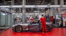 Ucraina, Ferrari sospende la produzione di auto destinate al mercato russo