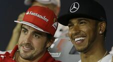 Alonso: «Hamilton in Ferrari? Non era suo sogno da bambino. Ma magari porterà quello che manca per il Mondiale»
