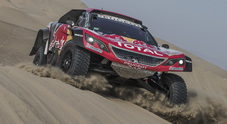 Dakar 2018, tripletta Peugeot nella 2^ tappa. Despres, Peterhansel e Loeb dominano con la 3008