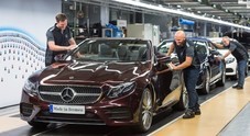 Daimler, bilancio record fa felici anche i dipendenti: bonus da 5.700 euro. Mercedes ok grazie a Suv e Classe E