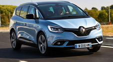 Renault Scenic, un “Grand” viaggio con il modello a sette posti