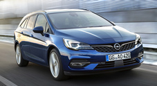 Opel Astra, l'11^ generazione è la più efficiente di sempre. Motori sotto i 100 g/km CO2, anche Sports Tourer
