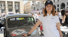 Mille Miglia 2016, Kasia Smutniak torna su Lancia Ardea: il fascino del binomio glamour
