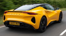 Lotus, ancora ferme vendite della Emira turbo benzina in Usa. Non soddisfa norme California, così è bloccata in tutto il Paese