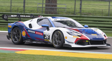 Finali Mondiali Ferrari, Owen e Valint conquistano il Trofeo Pirelli sotto la pioggia di Imola