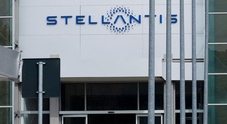 Stellantis in netto calo in Borsa (-3%) a 12,23 euro dopo i dati auto italiani