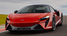 McLaren si elettrifica: è Artura l’arte futura. Prima supercar della casa Gb ad avere un nome, porta all’esordio la tecnologia plug-in