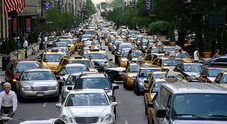 Stato di New York, vendita auto solo ad emissioni zero dal 2035. Governatore non ha però redatto regolamento esecutivo