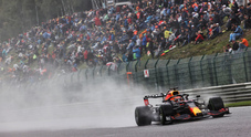 GP del Belgio, libere 3: con la pioggia comandano le Red Bull di Verstappen e Perez, disperse le Ferrari