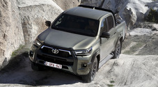 Hilux alza ancora l'asticella: il pick-up Toyota ora è Hybrid 48 V e GR Sport II