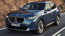 La X di Monaco vince. BMW cambia generazione a due modelli strategici. L’X3 multienergia e la iX soltanto elettrica