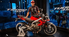 Aprilia Tuono 457, arriva la naked per giovani motociclisti. Divertimento e innovazione al centro della scena