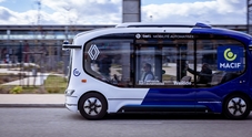 Robobus di WeRide circolano per test di guida autonoma Livello 4 completamente senza conducente in Francia