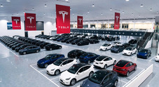 Tesla, in Francia crollano le vendite: -36% a marzo. Anche il gruppo Stellantis in difficoltà (-17%)